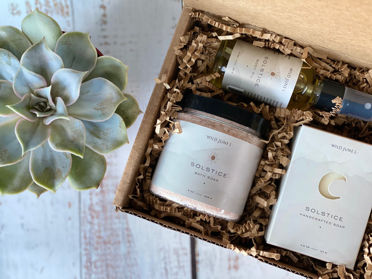 SOLSTICE GIFT BOX